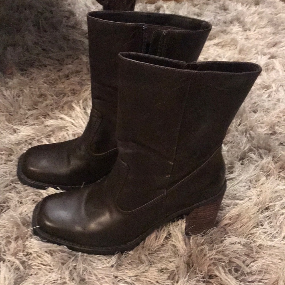 Something else by Skechers size 9.5 boots